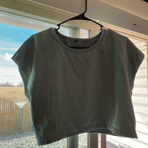 Short sleeve crop shirt